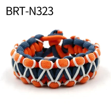 Luminous paracord bracelet